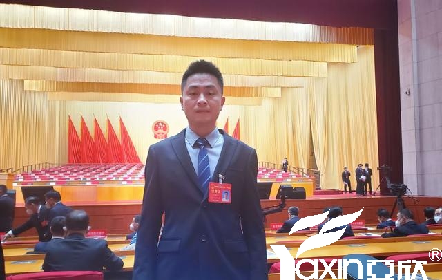 长沙J9游戏官方网站电器工会副主席刘焕林受邀参加市工会第二十一次代表大会(图3)